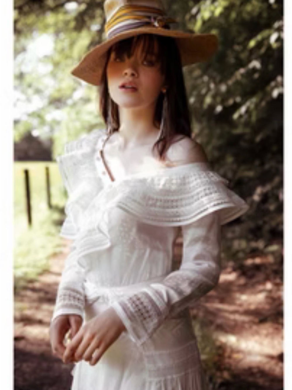 Self-Portrait Cream Off-Shoulder Lace Maxi Dress - Picture 4 of 15